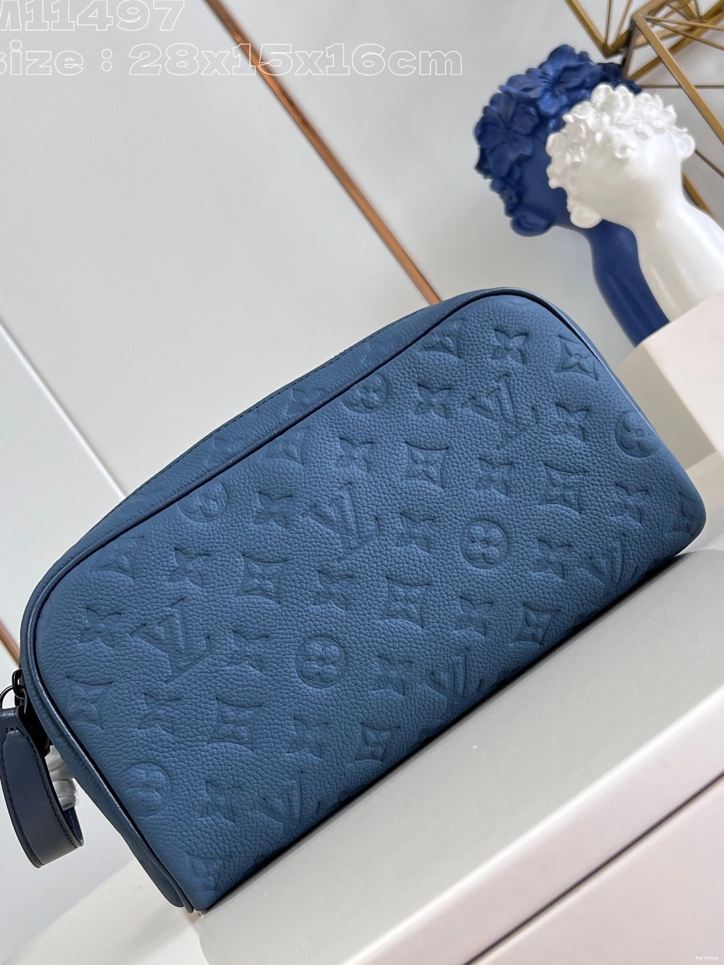Cheap bag-23*13*12CM VUITTON DOPP KIT LOUIS LOCKER 0807